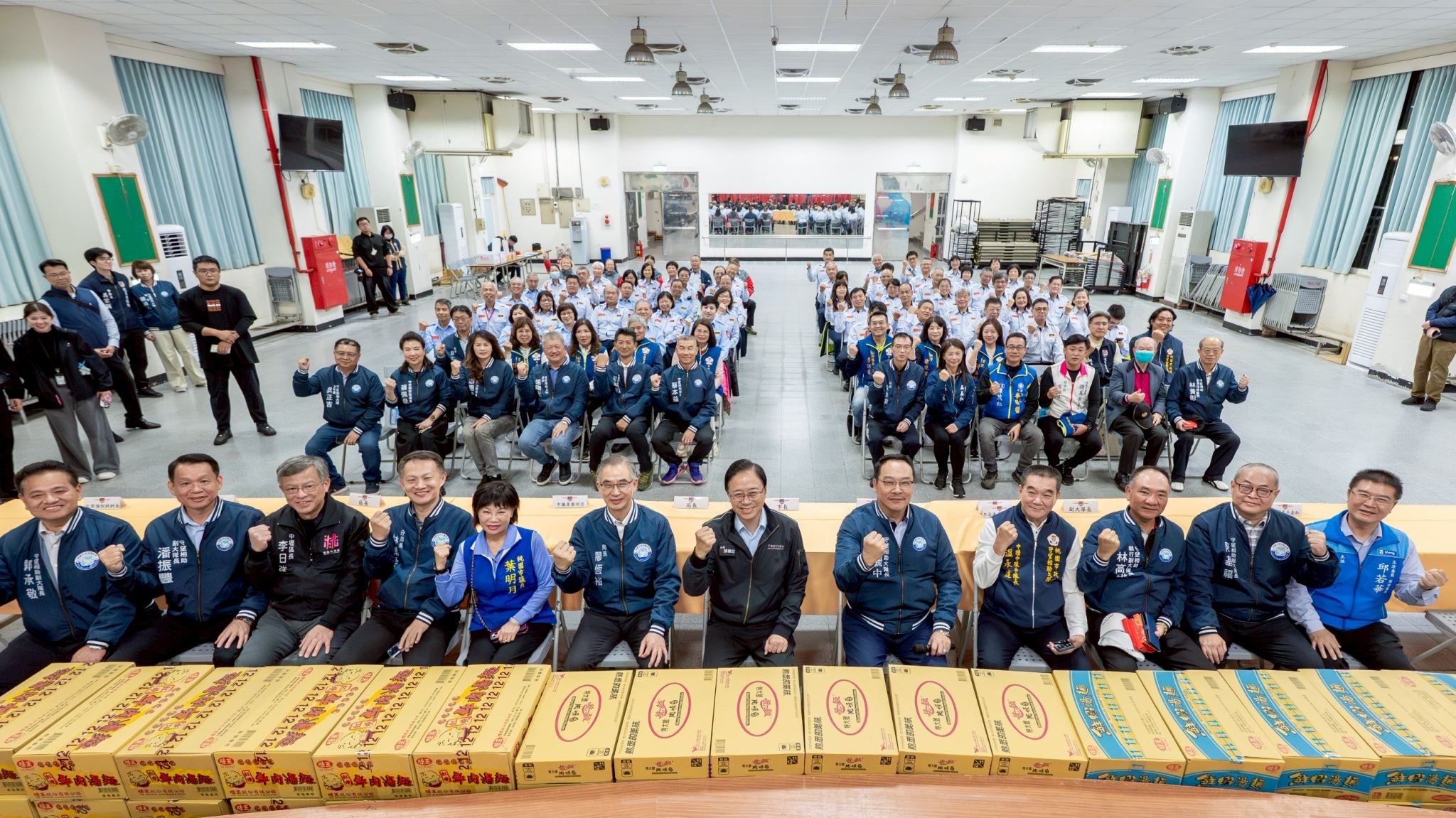 中壢守望相助隊慰勤　張市長感謝隊員全年無休守護社區治安